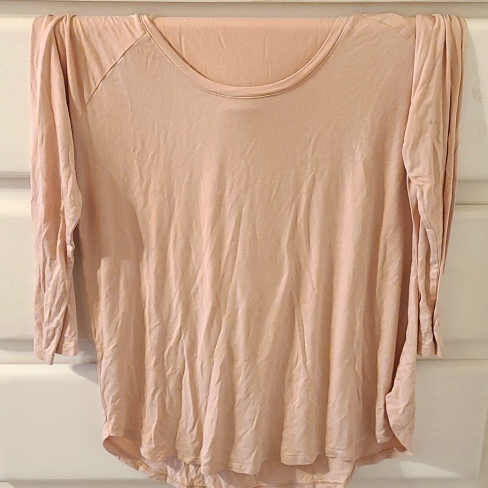 Size L light pink 3/4 sleeve
